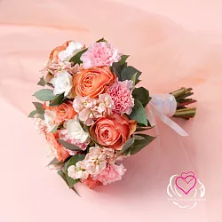 Купить Букет невесты из роз Кагала, маттиолы и фрезии в  с бесплатной доставкой: цена, фото, описание