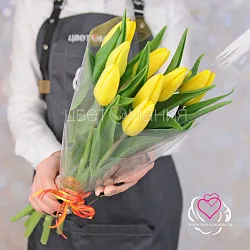 Купить Букет 9 жёлтых тюльпанов в плёнке в  с бесплатной доставкой: цена, фото, описание