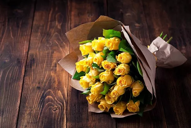 Желтые цветы: стоит ли верить примете