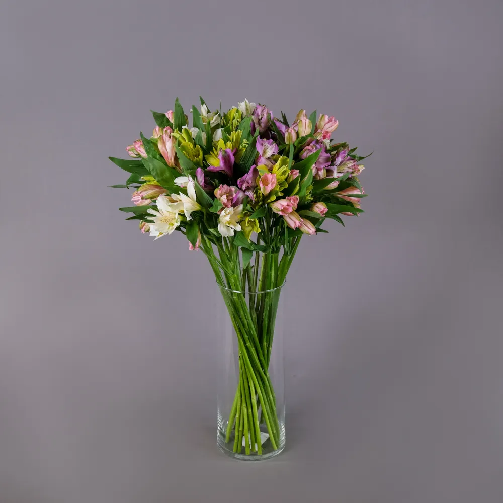 Охапка альстромерий