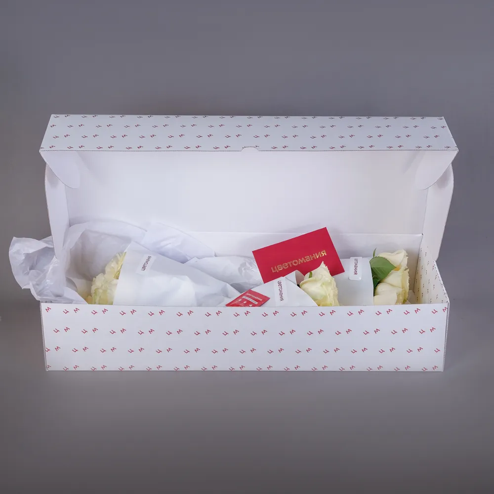 Охапка белых роз