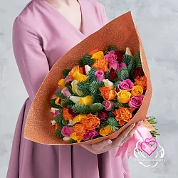 Купить Букет из 51 розы Кения микс с нобилисом в  с бесплатной доставкой: цена, фото, описание