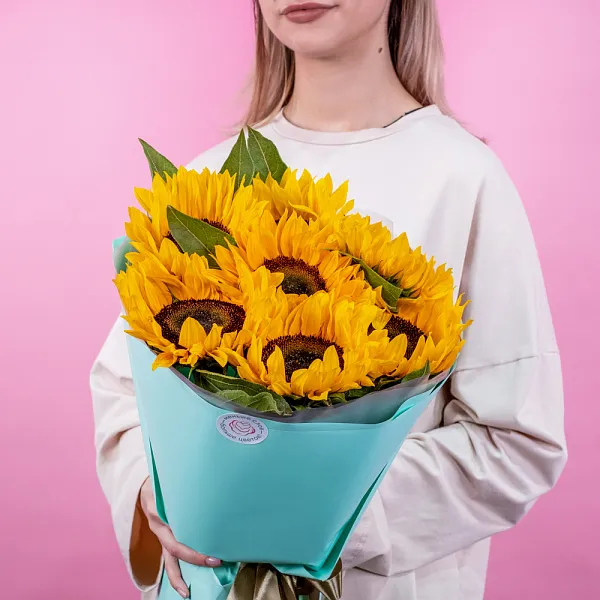 Букет из 7 подсолнухов