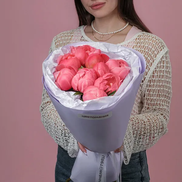 Букет из 9 коралловых пионов (Премиум)