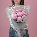 Букет из 7 розовых пионов (Премиум)