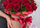 Купить «25 красных роз» в шляпной коробке в  с бесплатной доставкой: цена, фото, описание