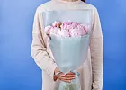 Купить Букет из 10 розовых пионов (Премиум) в  с бесплатной доставкой: цена, фото, описание