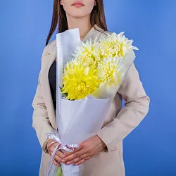 Купить Букет из желтых георгинов в  с бесплатной доставкой: цена, фото, описание