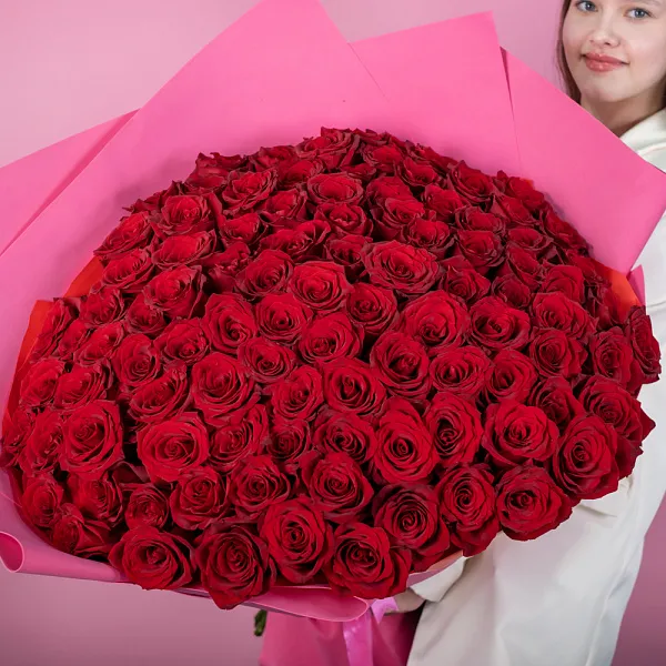 Купить Букет из 101 красной розы 60-70 см (Эквадор) в  с бесплатной доставкой: цена, фото, описание