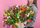 Купить Корзина 101 тюльпан микс в  с бесплатной доставкой: цена, фото, описание
