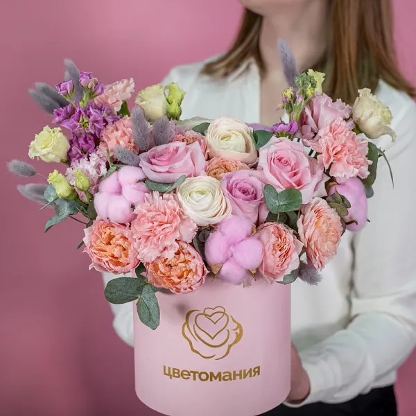 Купить Композиция в шляпной коробке «Невесомость» в  с бесплатной доставкой: цена, фото, описание