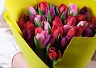 Купить Букет 35 тюльпанов микс в Санкт-Петербурге с бесплатной доставкой: цена, фото, описание