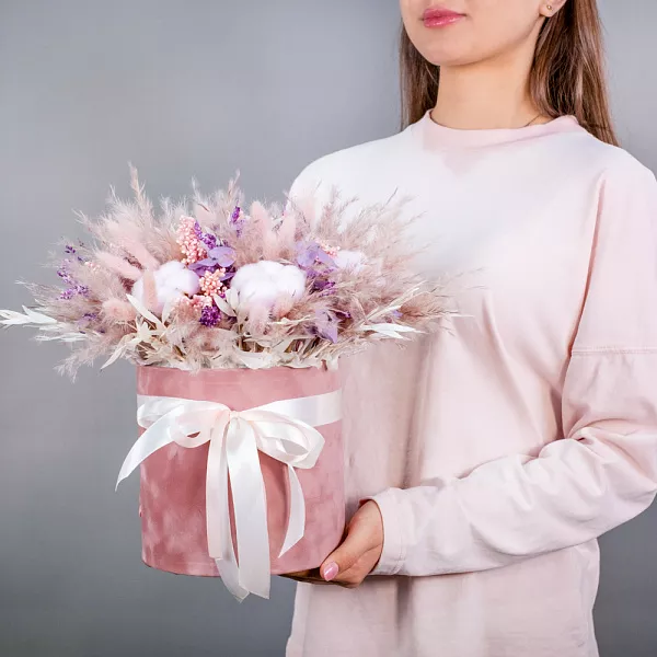Купить Композиция из сухоцветов «Обещание любви» в  с бесплатной доставкой: цена, фото, описание