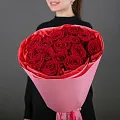 Букет из 15 красных роз 60 см (Россия) в упаковке
