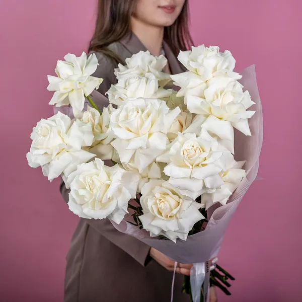 Купить Букет из 15 белых французских роз в  с бесплатной доставкой: цена, фото, описание