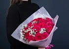 Купить Букет из розовых роз с гипсофилами в  с бесплатной доставкой: цена, фото, описание