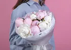 Купить Букет из 11 белых и розовых пионов (Премиум) в  с бесплатной доставкой: цена, фото, описание