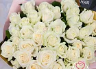 Купить Букет из 35 белых роз 50 см (Россия) в Санкт-Петербурге с бесплатной доставкой: цена, фото, описание