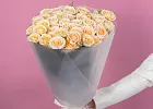 Купить Букет их 15 кремовых кустовых роз 60 см в  с бесплатной доставкой: цена, фото, описание