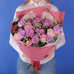 Купить Букет «Луна» из диантусов, кустовых хризантем и роз в Санкт-Петербурге с бесплатной доставкой: цена, фото, описание