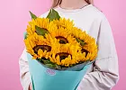 Купить Букет из 7 подсолнухов в  с бесплатной доставкой: цена, фото, описание