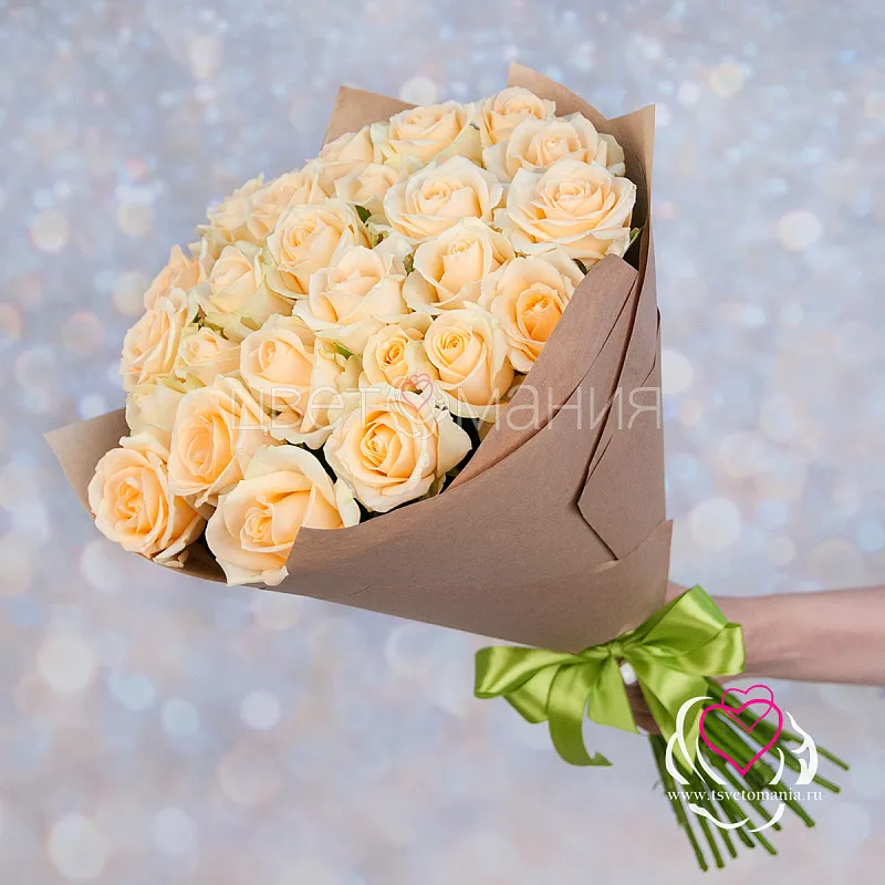 Букет из 25 кремовых роз 50 см (Россия)