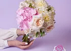 Купить Букет невесты из розовой гортензии, георгинов и пионовидных роз в  с бесплатной доставкой: цена, фото, описание