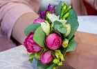 Купить Браслет из живых цветов в розовых тонах в  с бесплатной доставкой: цена, фото, описание