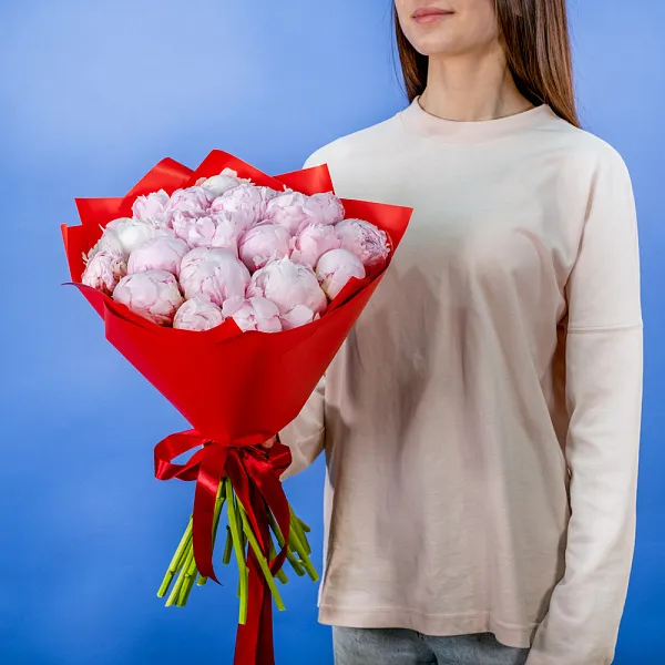 Купить Букет из 21 розового пиона (Премиум) в  с бесплатной доставкой: цена, фото, описание