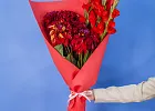 Купить Букет из гладиолусов и георгинов в  с бесплатной доставкой: цена, фото, описание