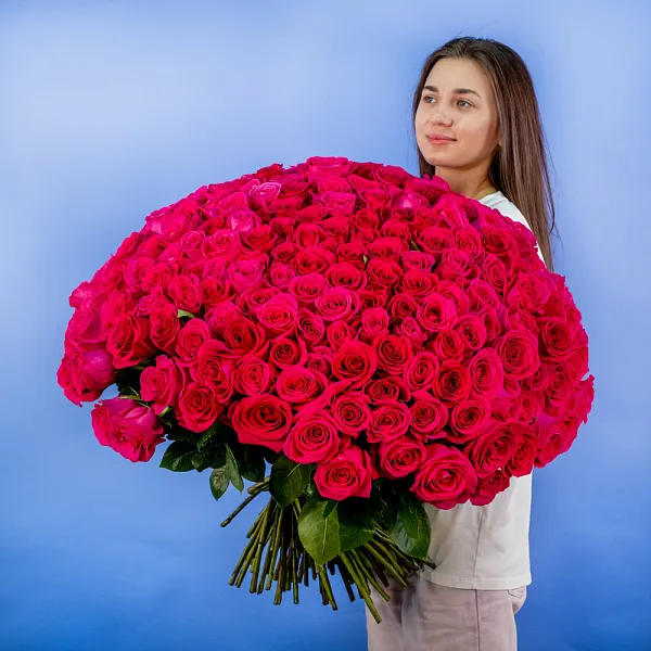 Купить Букет из 200 розовых роз 70 см (Эквадор) в  с бесплатной доставкой: цена, фото, описание