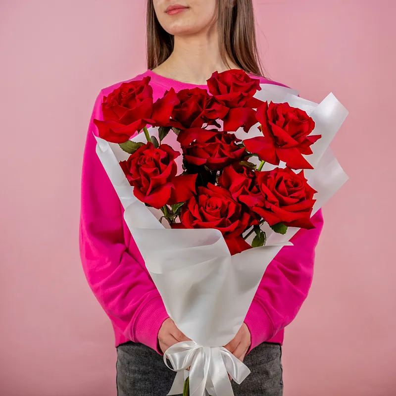 Букет из 9 красных французских роз