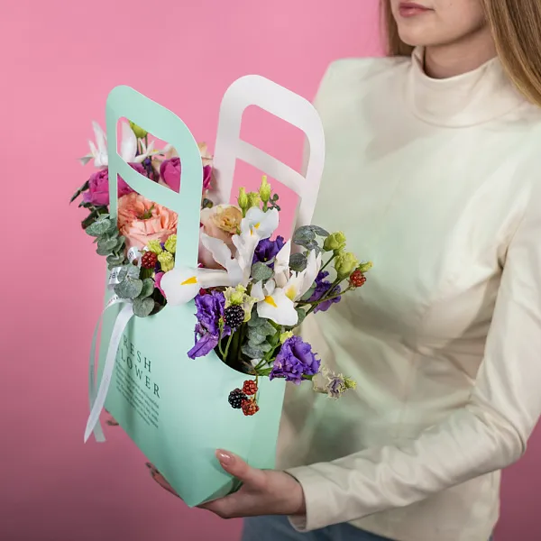 Купить Композиция в сумочке «Мята» в  с бесплатной доставкой: цена, фото, описание