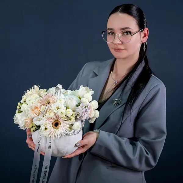 Купить Композиция в тыкве «Ангелок» в  с бесплатной доставкой: цена, фото, описание