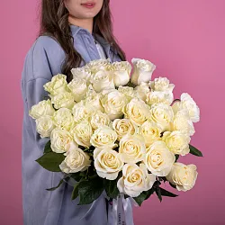 Букет из 35 белых роз 50 см (Эквадор) под ленту Купить Букет из 35 белых роз 50 см (Эквадор) под ленту в с бесплатной доставкой: цена, фото, описание