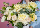 Купить Композиция в шляпной коробке «Шарм» в  с бесплатной доставкой: цена, фото, описание