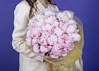 Купить Букет из 25 розовых пионов (Премиум) в  с бесплатной доставкой: цена, фото, описание