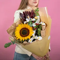 Купить Букет «Символ солнца» в  с бесплатной доставкой: цена, фото, описание