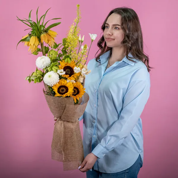 Купить Букет «Жаркий июль» в  с бесплатной доставкой: цена, фото, описание