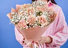 Купить Букет из гвоздик с гипсофилами в  с бесплатной доставкой: цена, фото, описание