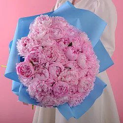Купить Букет из 35 розовых пионов (Стандарт) в Санкт-Петербурге с бесплатной доставкой: цена, фото, описание