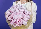 Купить Букет из 25 розовых пионов (Премиум) в  с бесплатной доставкой: цена, фото, описание