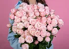 Купить Кустовые розы Мадам Бомбастик поштучно в  с бесплатной доставкой: цена, фото, описание