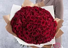 Купить Букет из 101 красной розы 40-50 см (Эквадор) в Санкт-Петербурге с бесплатной доставкой: цена, фото, описание
