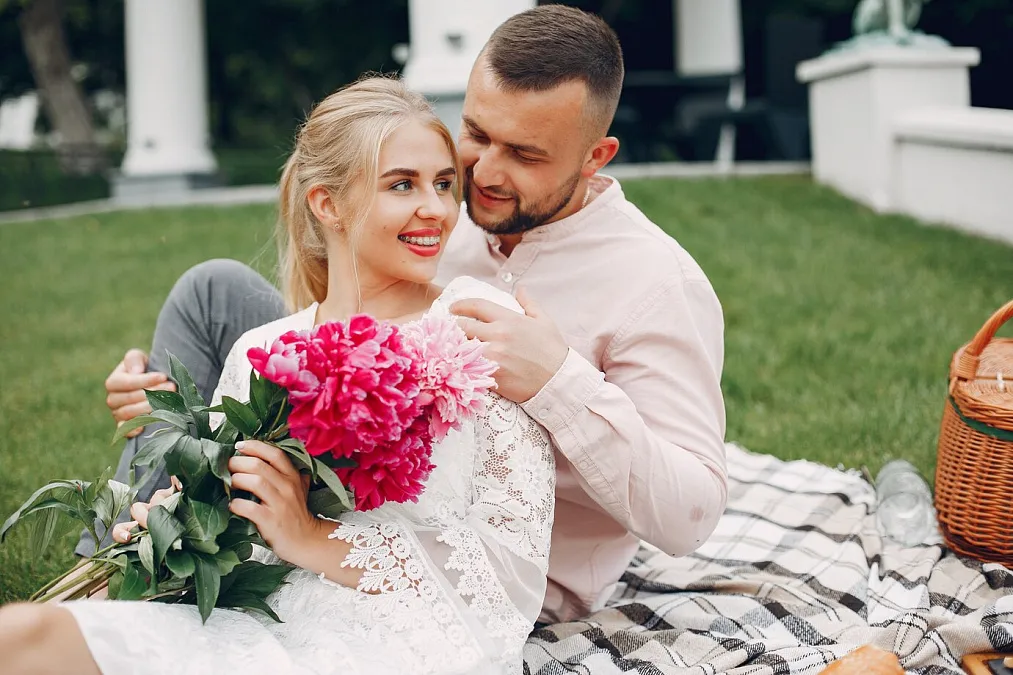 Какие цветы подарить на годовщину свадьбы