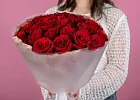 Купить Букет из 25 красных роз 40-50 см (Эквадор) в  с бесплатной доставкой: цена, фото, описание