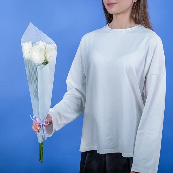 Купить Букет из 4 белых роз 50 см (Эквадор) в  с бесплатной доставкой: цена, фото, описание