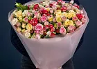 Купить Букет «51 кустовая роза микс» (Кения) в  с бесплатной доставкой: цена, фото, описание