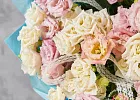 Купить Букет из 25 белых и розовых эустом в  с бесплатной доставкой: цена, фото, описание