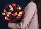 Купить Букет «25 роз Кения с альстромерией» в  с бесплатной доставкой: цена, фото, описание